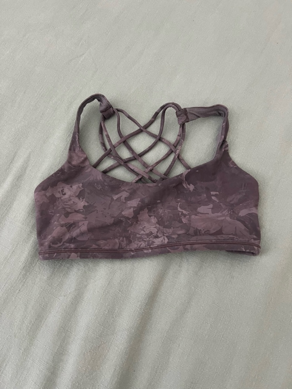 Lululemon sports bra